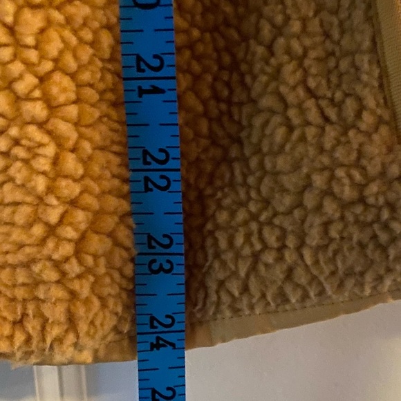 J. Crew Factory Sherpa Vest, size Large - Picture 8 of 8